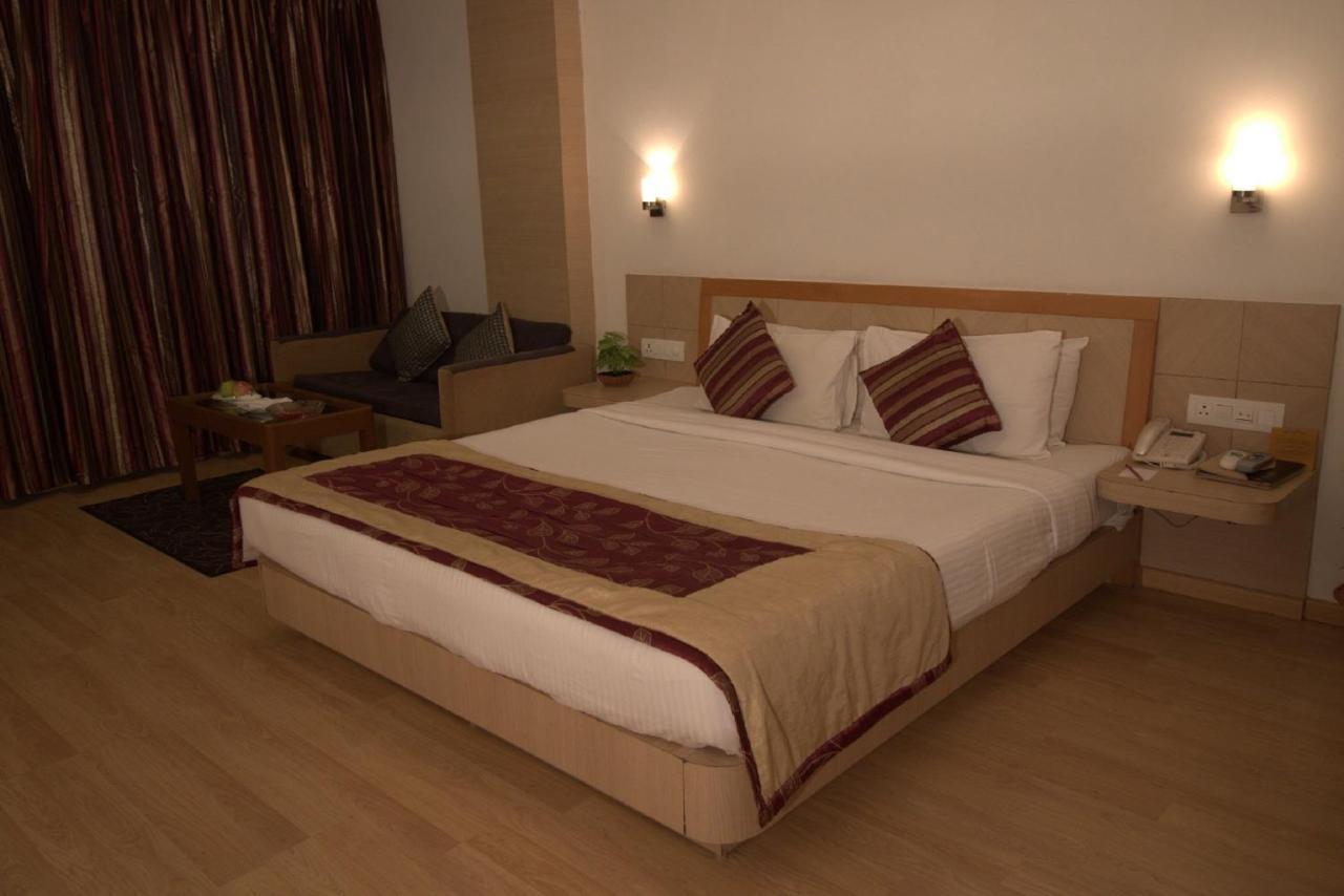 Ira By Orchid Bhubaneswar Exterior foto
