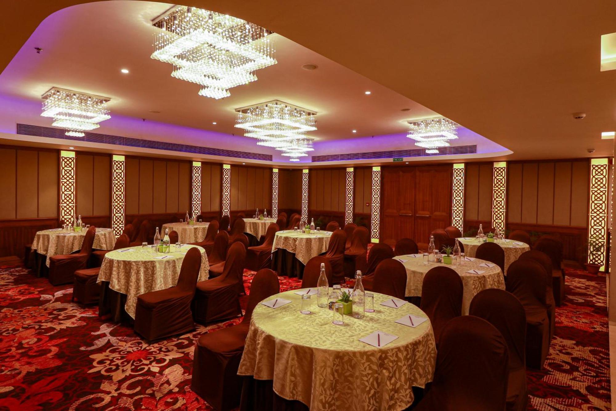 Ira By Orchid Bhubaneswar Exterior foto