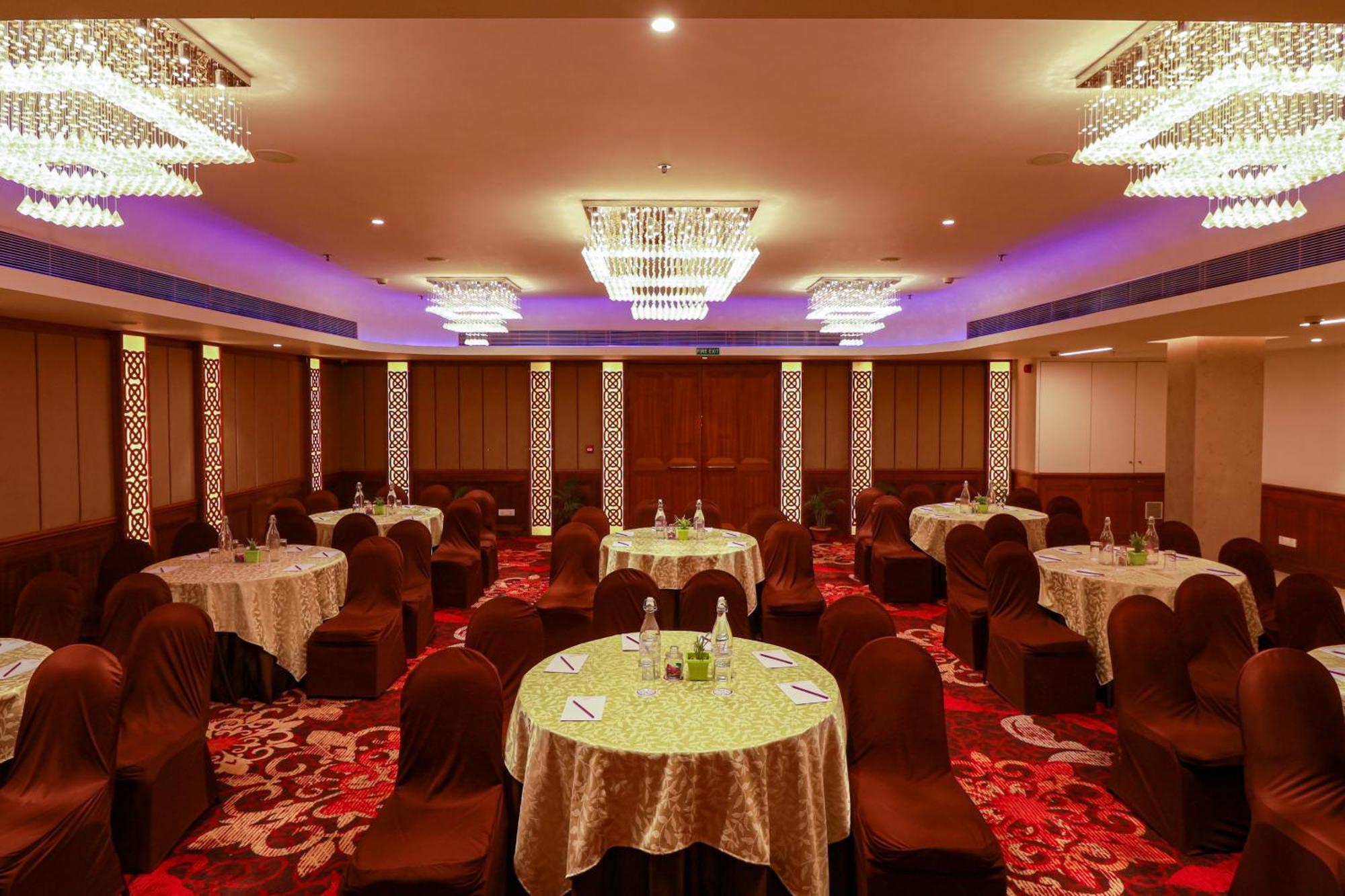 Ira By Orchid Bhubaneswar Exterior foto