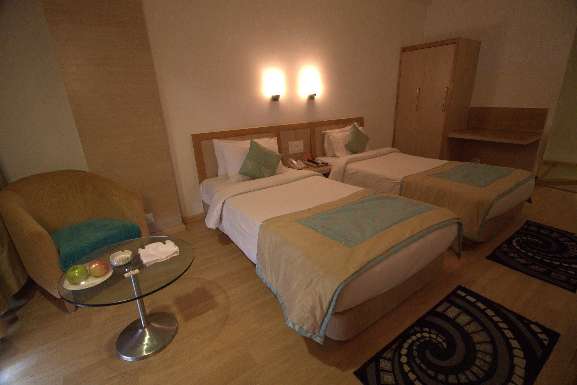 Ira By Orchid Bhubaneswar Exterior foto