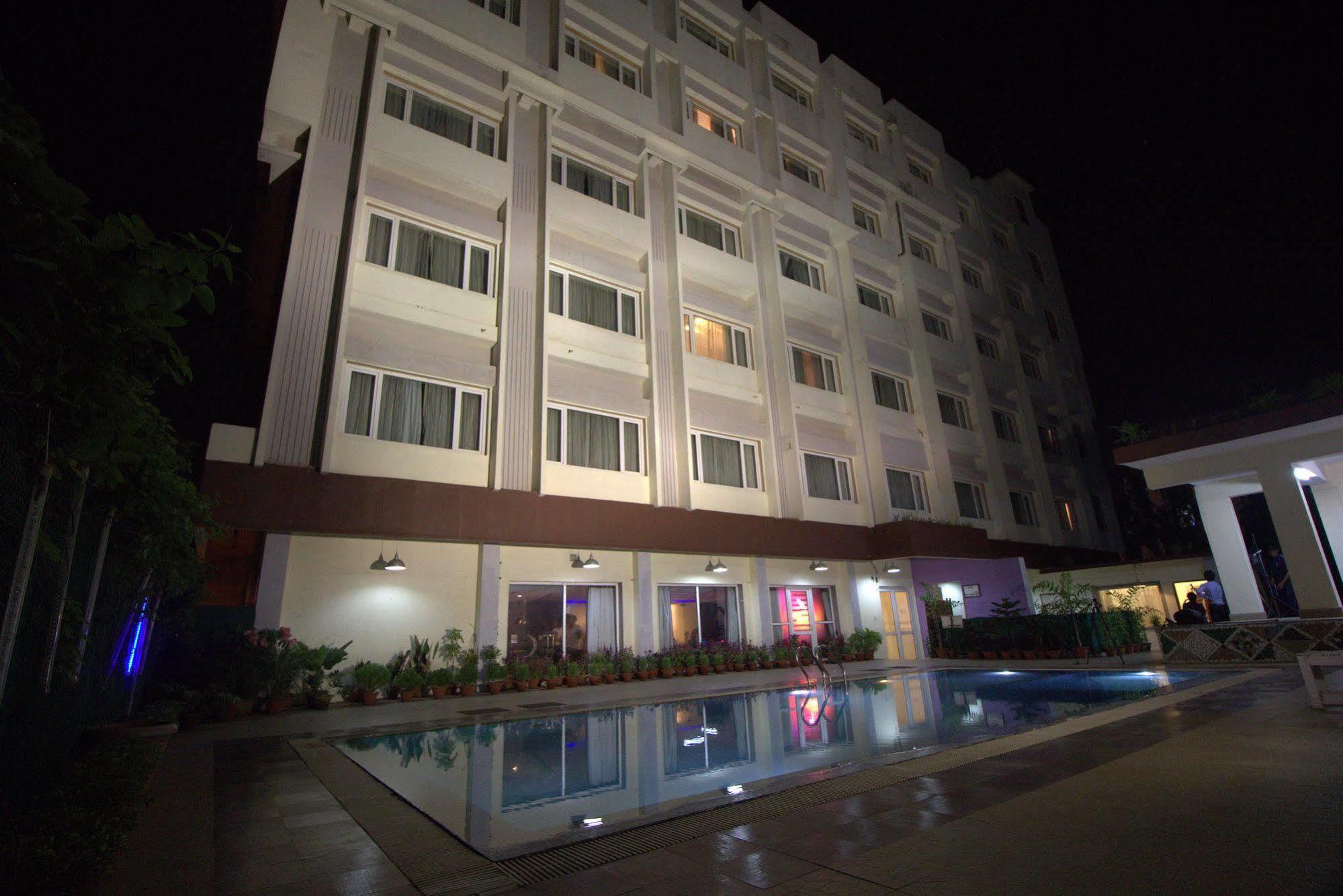 Ira By Orchid Bhubaneswar Exterior foto